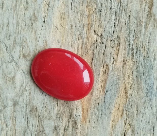 Cabochon jad rosu, 40x30x7 mm
