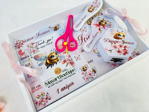 Set aniversar personalizat 1 anisor - Spring Bees & Butterflies - Tavita turta si accesorii