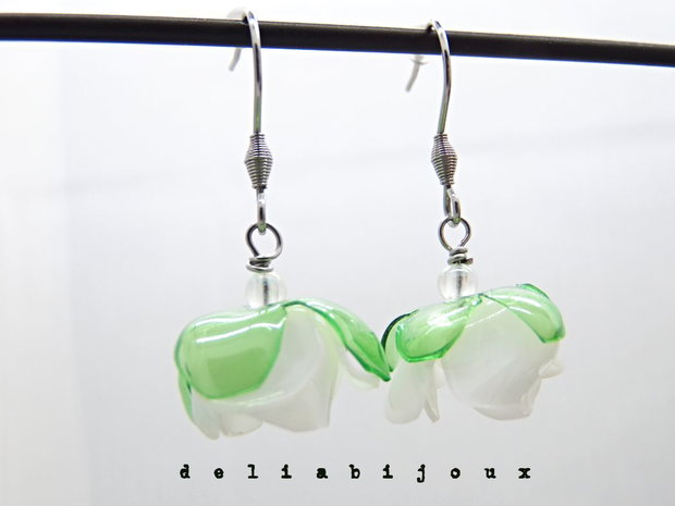 Cercei statement handmade unicat - PET-uri (plastic) reciclate - flori (cod1220)