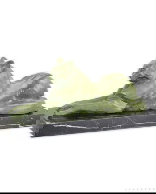 Pisica sezand-statueta din bronz pe un soclu din bronz