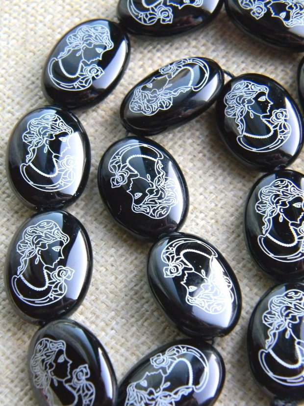 Onix margele
