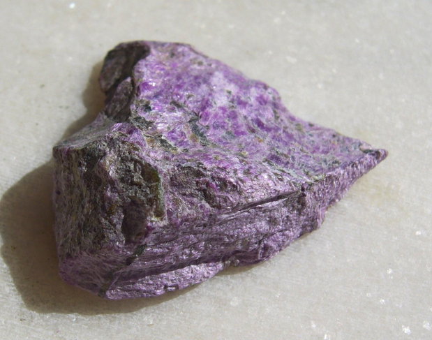 Stictit / Atlantisit specimen NATURAL netratat aprox 33x34.5x13 mm