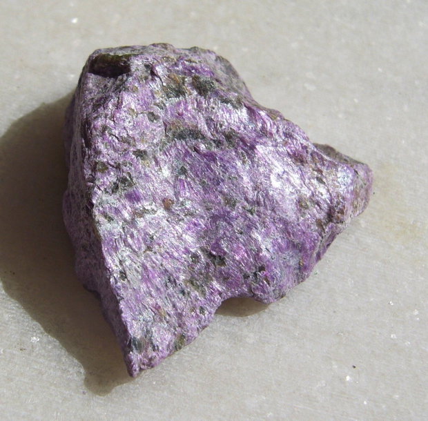 Stictit / Atlantisit specimen NATURAL netratat aprox 33x34.5x13 mm