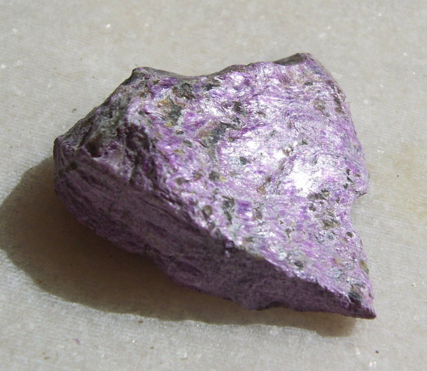 Stictit / Atlantisit specimen NATURAL netratat aprox 33x34.5x13 mm