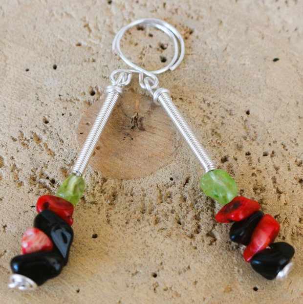 Cercei handmade cu un mix din cipsuri semipretioase
