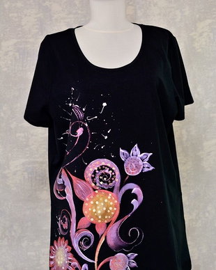 Tricou negru, pictat, unicat