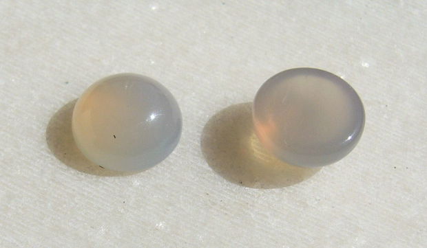 (2 bucati) Agata gri cabochon aprox 10x5 mm