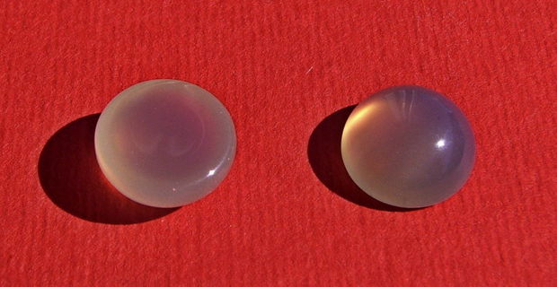 (2 bucati) Agata gri cabochon aprox 10x5 mm