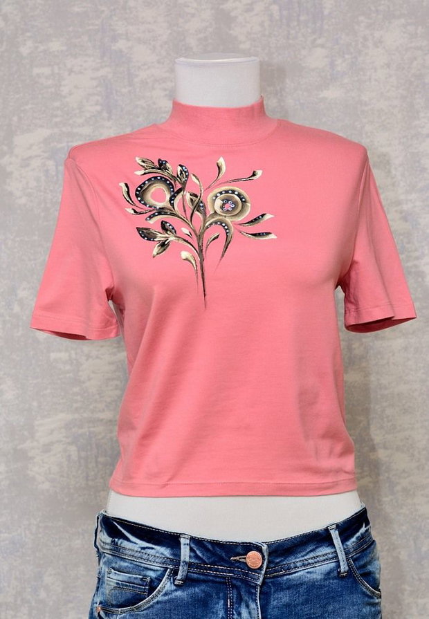 Tricou roz cu pictură florală, unicat