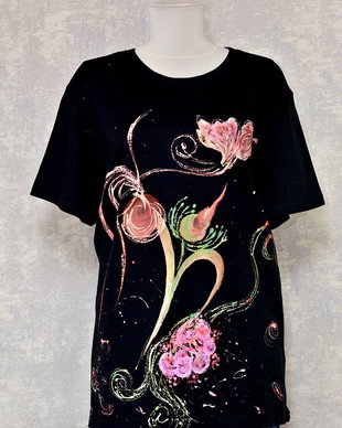Tricou negru, pictat manual, unicat