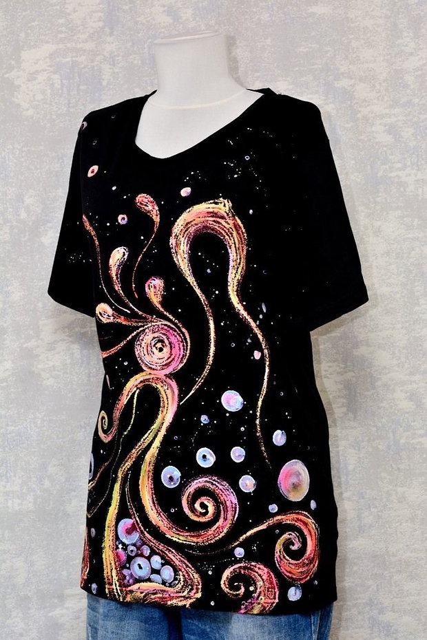 Tricou negru, pictat manual, Joy Collection