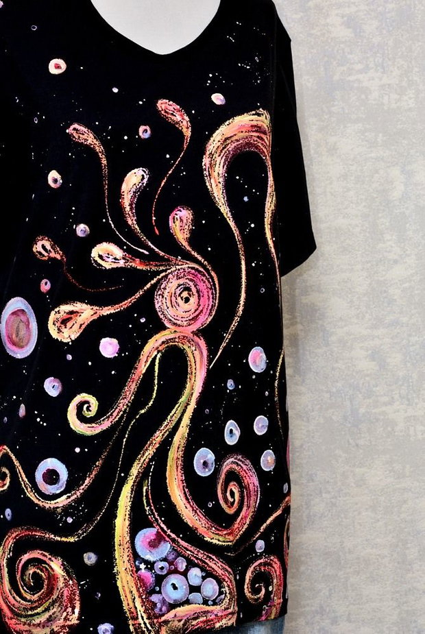 Tricou negru, pictat manual, Joy Collection