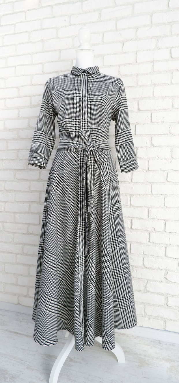 Rochie Camasa Stofa Negru cu Alb