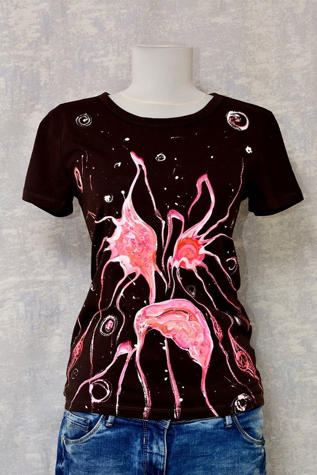 Tricou pictat manual, unicat