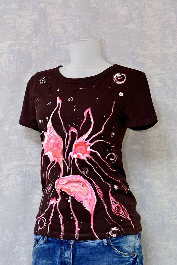 Tricou pictat manual, unicat