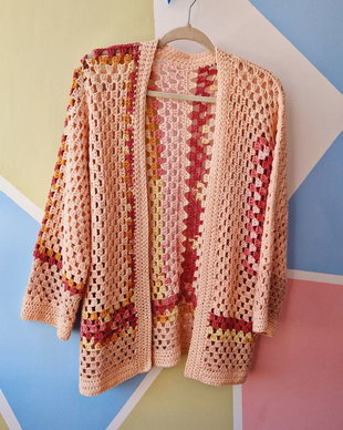 Cardigan croșetat manual
