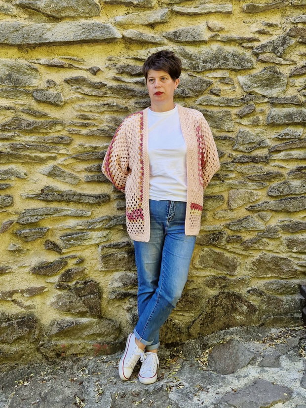 Cardigan croșetat manual