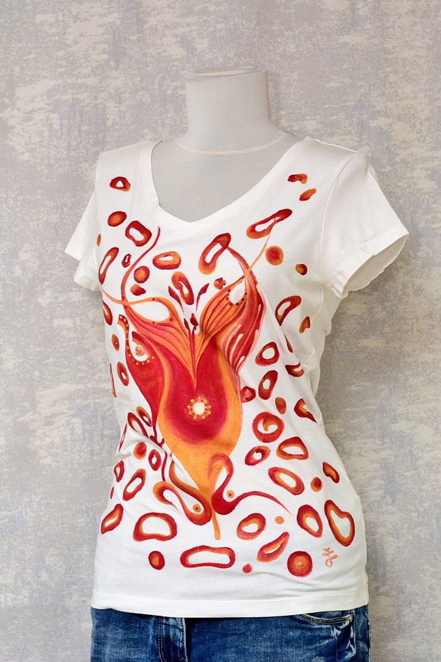 Tricou alb pictat manual, unicat