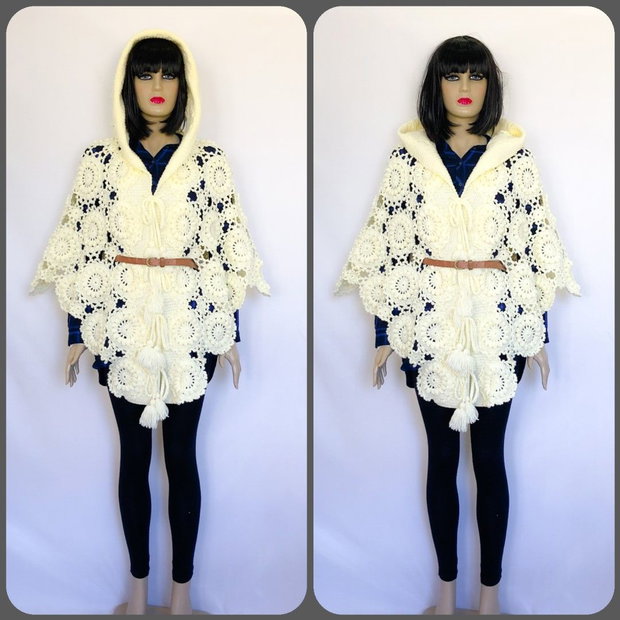 Pelerină croșetată manual cu glugă, stil boho elegant (tip poncho/capă), ivoire - UNICAT