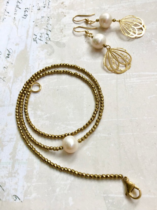 Colier CHOKER hematite aurii & perla alba de cultura