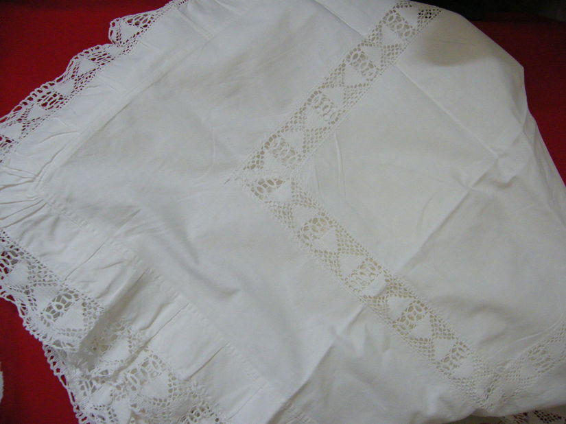Set 2 huse cu dantela