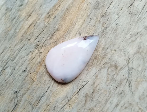 Cabochon opal roz, 38x23 cm