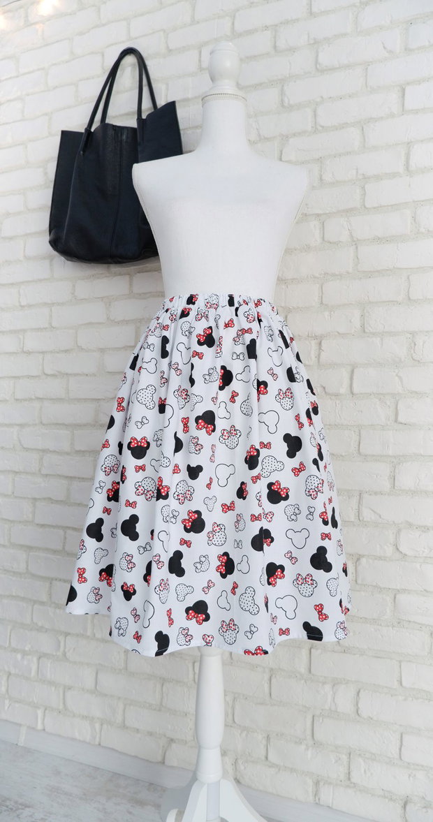Rochie Camasa Minnie cu Guler Mare Rotund