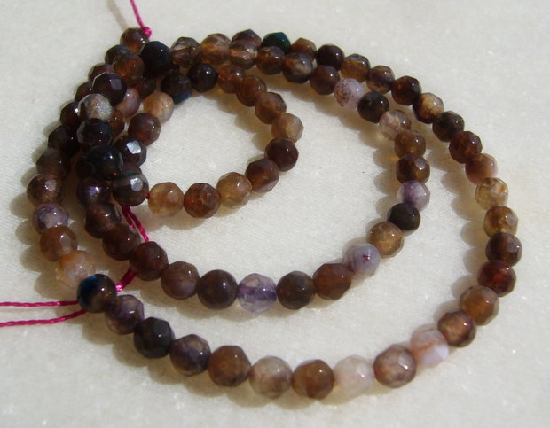 Agate striped sfere fatetate aprox 4mm - sirag de lungime aprox 38 cm