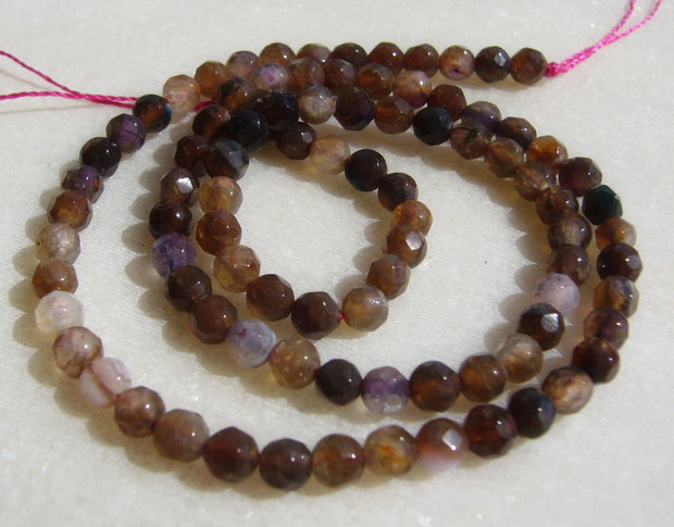 Agate striped sfere fatetate aprox 4mm - sirag de lungime aprox 38 cm