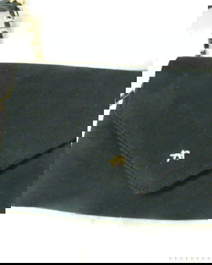 Noua/poseta Anna Field