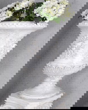 Amfora alba din rasini speciale