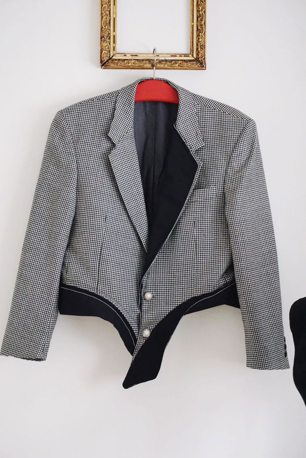 SACOU REINTERPRETAT PIED DU COQ