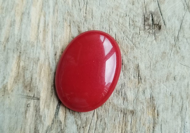 Cabochon jad rosu, 40x30x7 mm