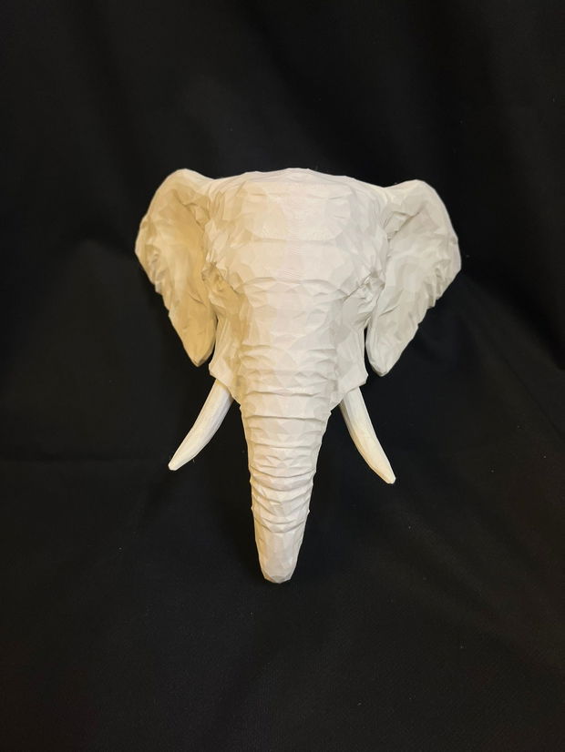 Cap de Elefant  Sculptură 3D Printată, Design Low Poly, Alb