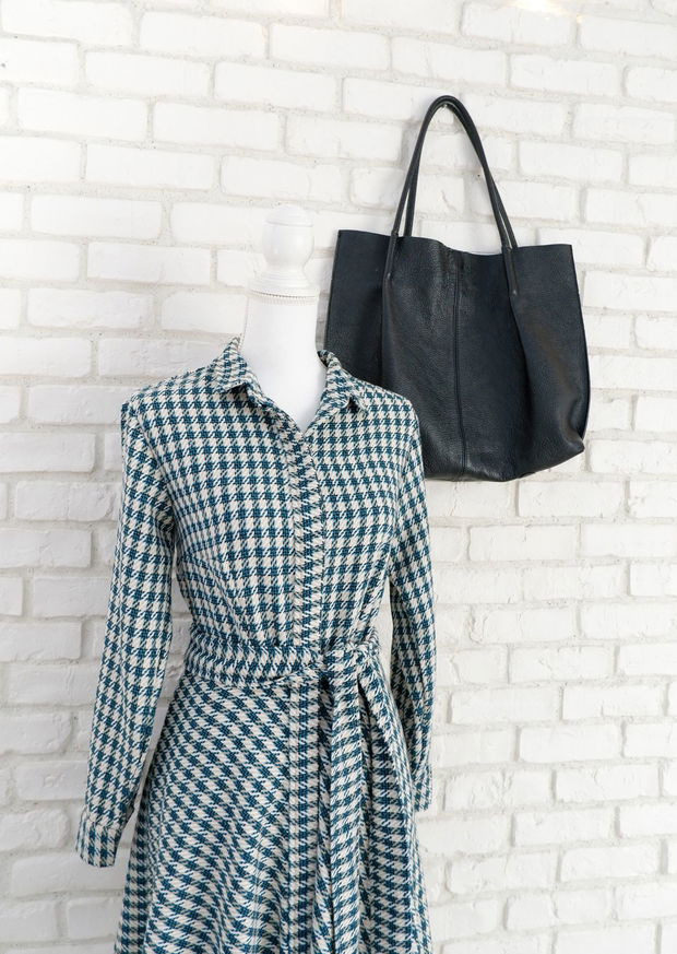 Rochie Camasa Stofa Picior de Cocos Turcoaz cu Crem