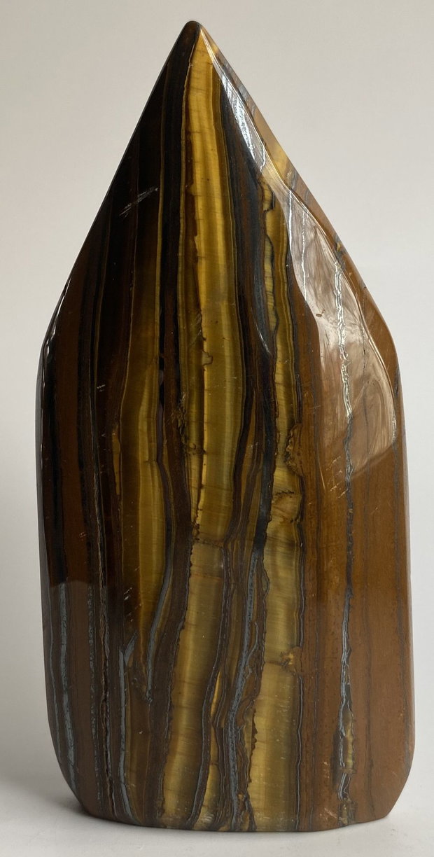 Ochi de Tigru cu Fier - Sculptura piatra semipretioasa