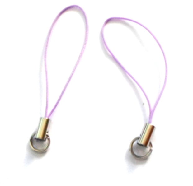 Breloc snur nylon mov deschis cu accesorii argintiu