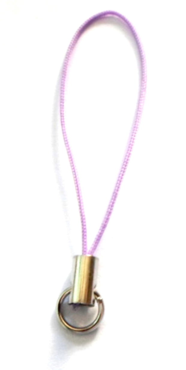 Breloc snur nylon mov deschis cu accesorii argintiu