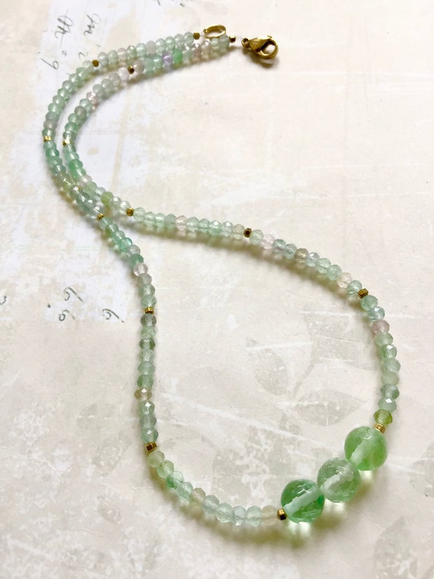 Colier CHOKER fluorit verde