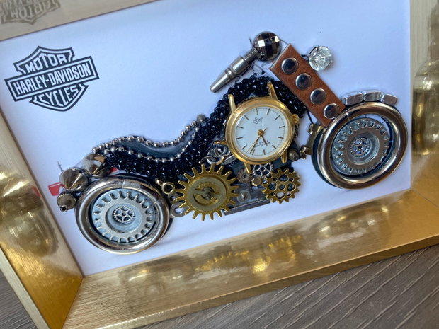 Motocicleta model Harley Davidson Cod M 690・Cadouri perdonalizate・Cadouri pentru ziua de nastere・Cadouri unicat