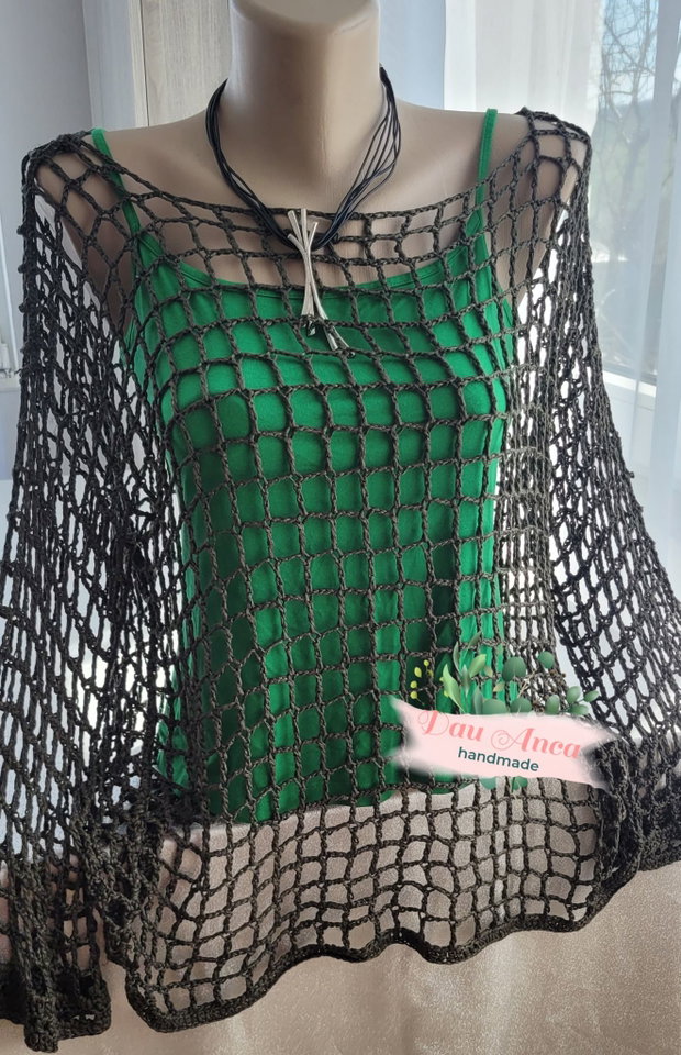 Bluza crosetata goth