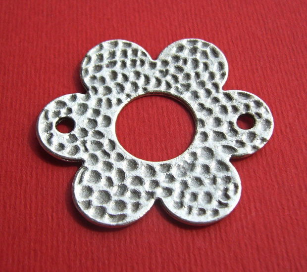Floare - link din zamac argintat aprox 2.5x37x40 mm