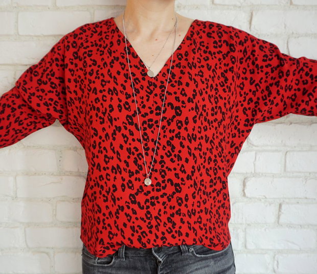 Bluza Animal Print Rosu cu Negru