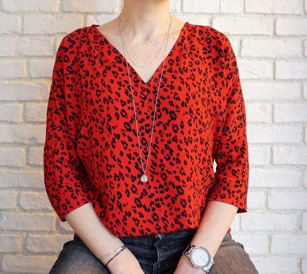 Bluza Animal Print Rosu cu Negru