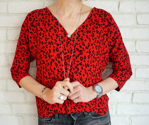 Bluza Animal Print Rosu cu Negru