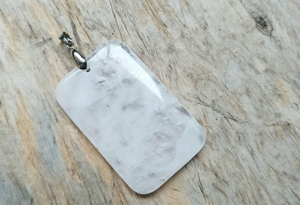 Pandantiv cuart de gheata, 7x3.5 cm