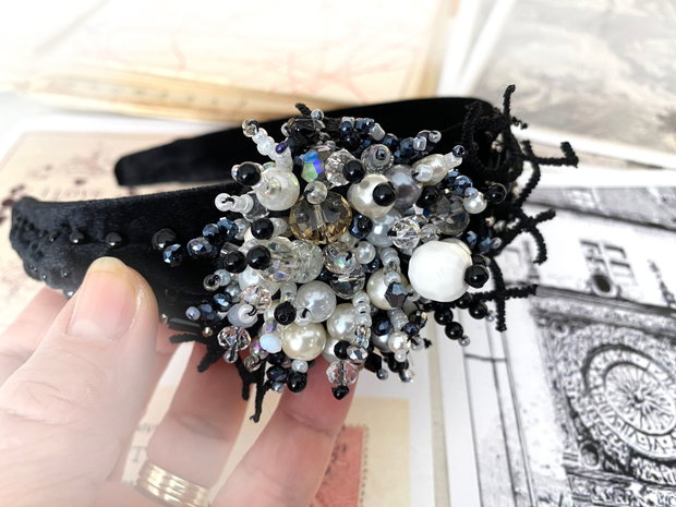 Coronita brodata cu margele・Diadema・Coronita cu cristale・Accesoriu pentru par・Coronita eleganta・Tiara
