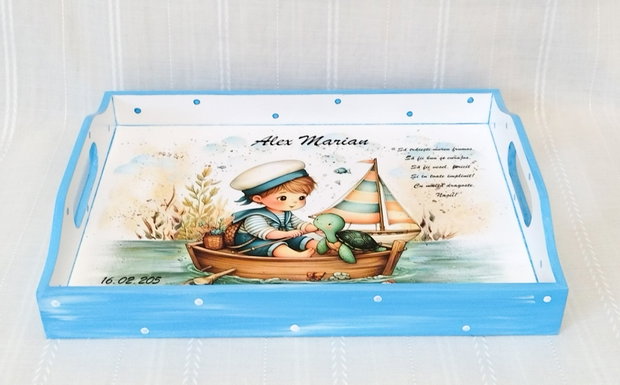 Tavita cu micul marinar
