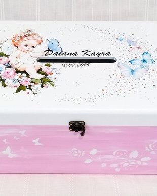 Cutie de dar botez fetita ingeras