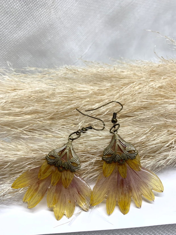 cercei handmade unicat din rasina si flori naturale  00050